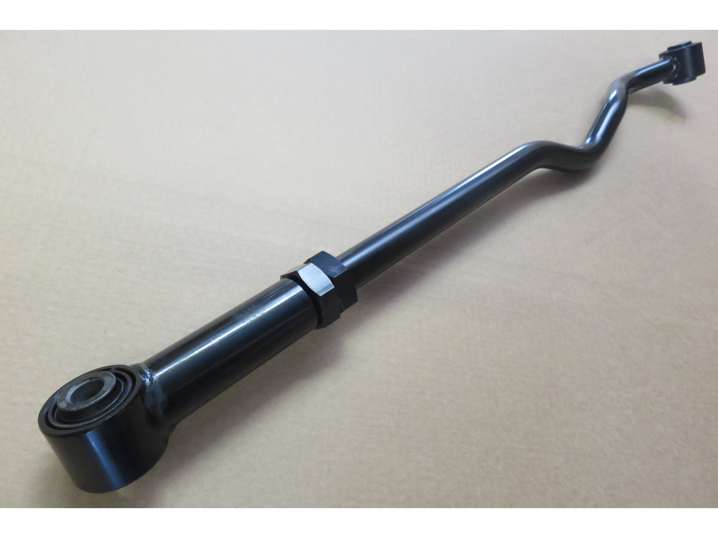 Barre panhard avant réglable N4 OFFROAD pour suspension HDJ80, fixation robuste pour véhicule tout-terrain.