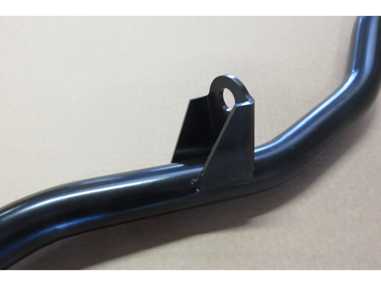 Barre panhard avant réglable pour Patrol Y60 et Y61 2.8 N4 OFFROAD, suspension robuste pour offroad.