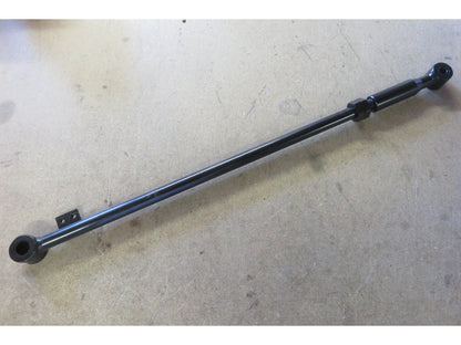 Barre panhard réglable N4 OFFROAD pour suspension 4Runner Runner, fixation robuste pour conduite tout-terrain.