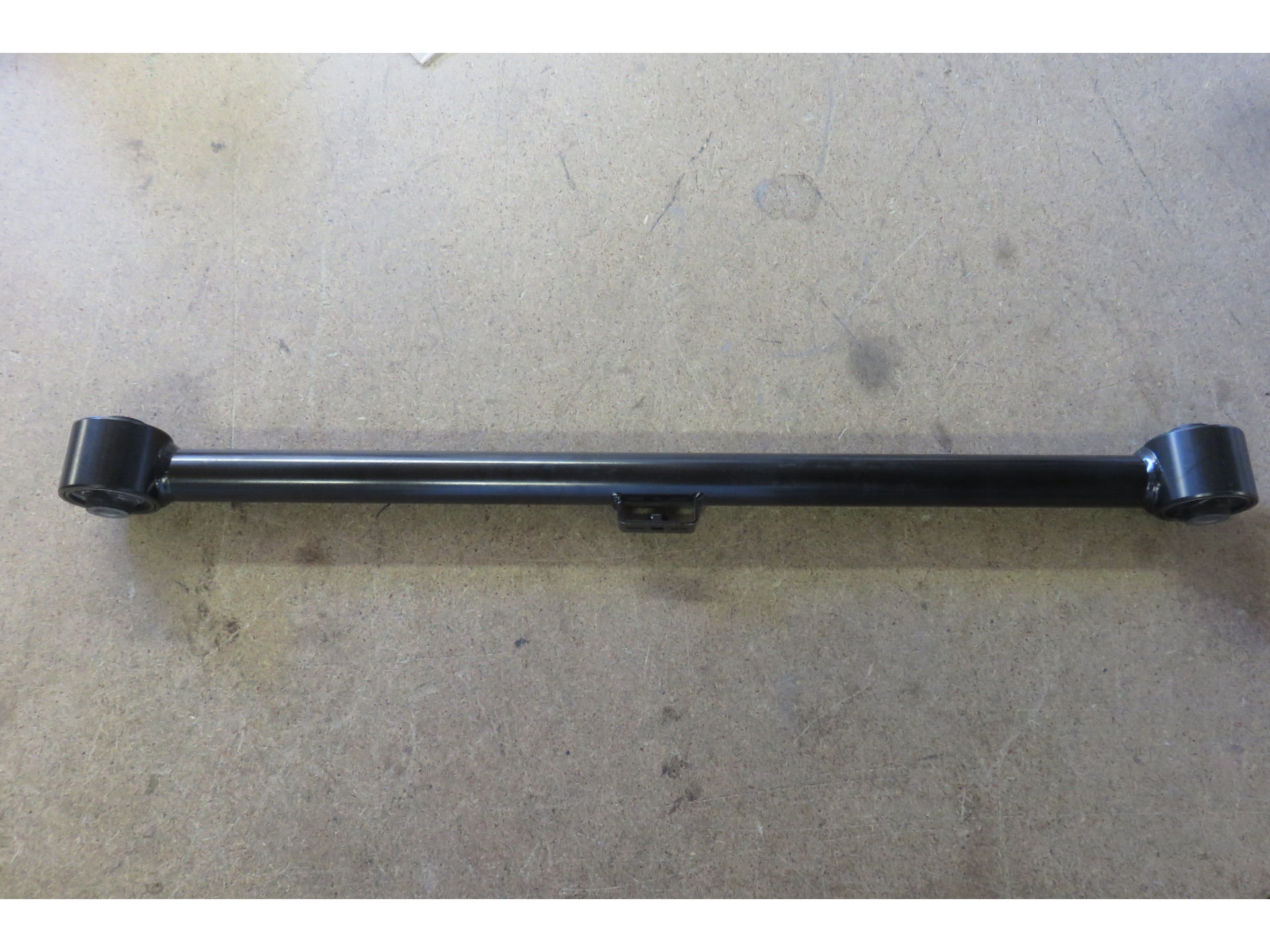 Tirant de pont arrière inférieur renforcé N4 OFFROAD pour KDJ120 et KDJ150, pièce de suspension robuste pour 4x4.