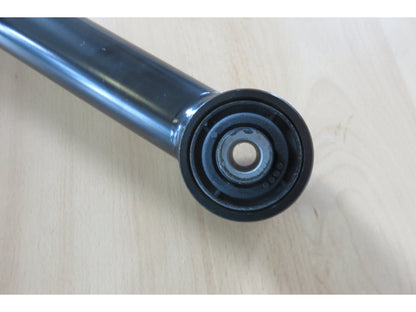 Tirant de pont arrière inférieur renforcé pour Nissan Patrol Y60 Y61, pièce de suspension N4 OFFROAD, vue de face.