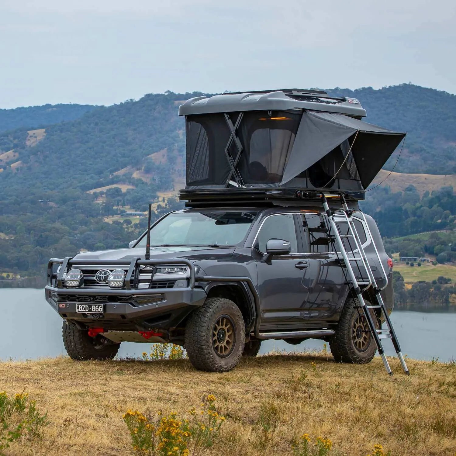 Tente de toit Altitude Electrique | ARB sur Xperts4x4 Accessoires 4x4 Off-Road
