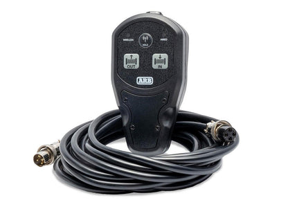 Treuil ARB 10S 4.5T 12V avec corde synthétique de 28m, conçu pour 4x4 et véhicules tout-terrain.