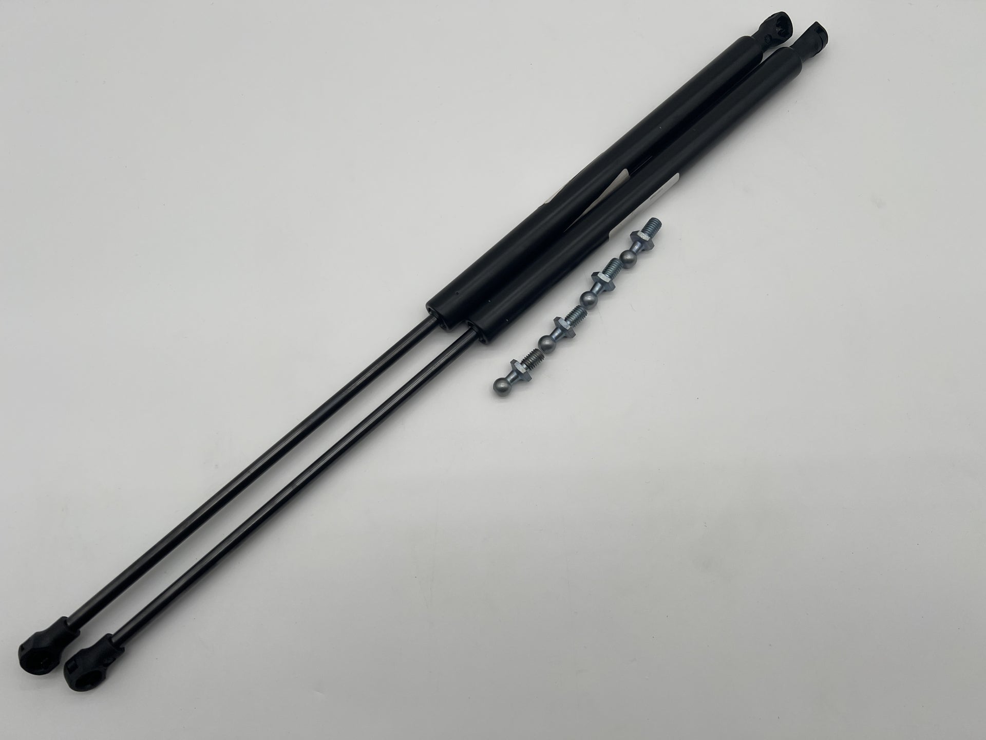 Vérins d'assistance pour hayon adaptable N4 OFFROAD sur Toyota HDJ100 N4-Offroad, montrant les vérins en position installée.