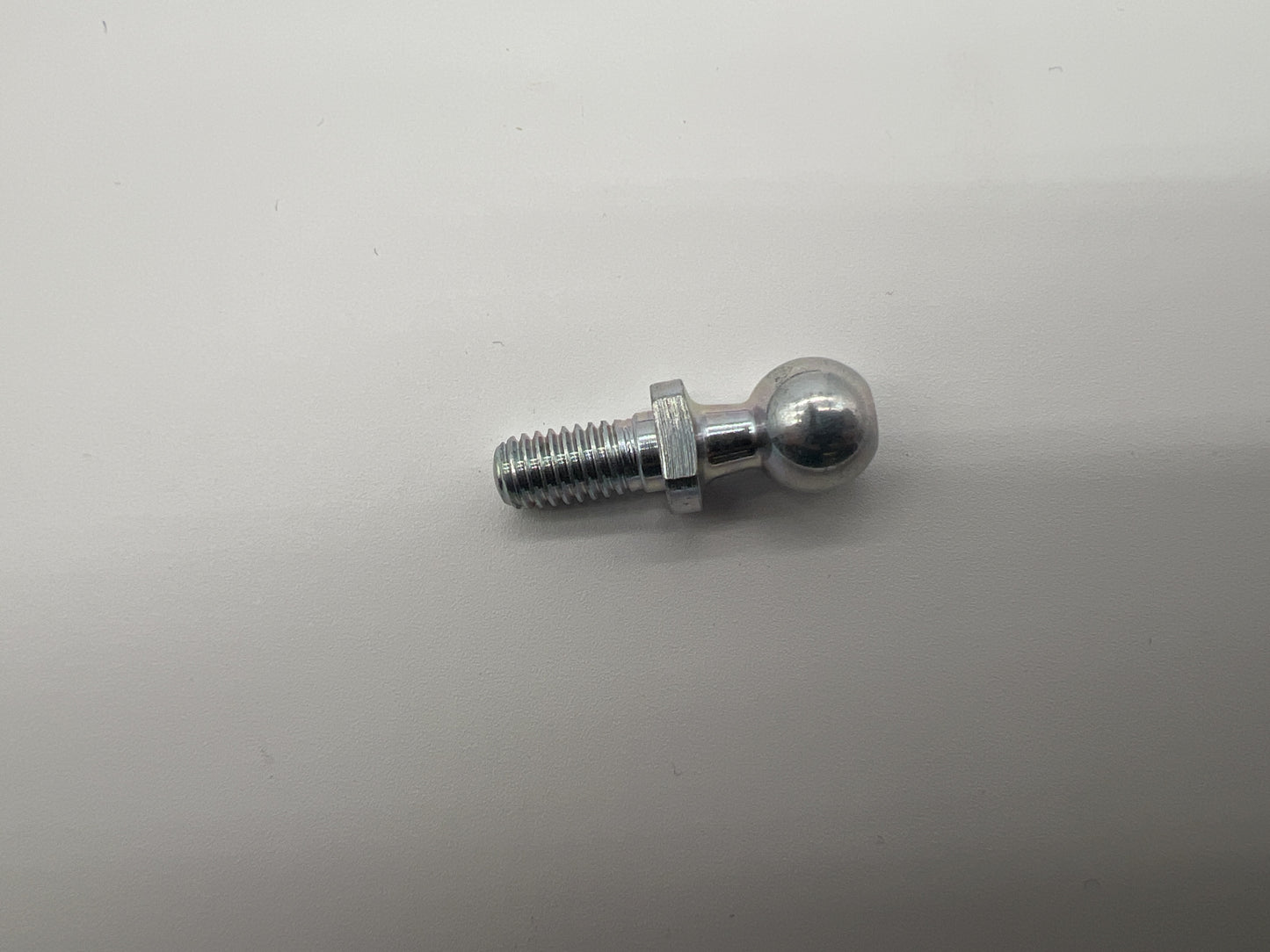 Vérins d'assistance pour hayon Toyota HDJ80 N4 OFFROAD, adaptés pour faciliter l'ouverture du coffre.