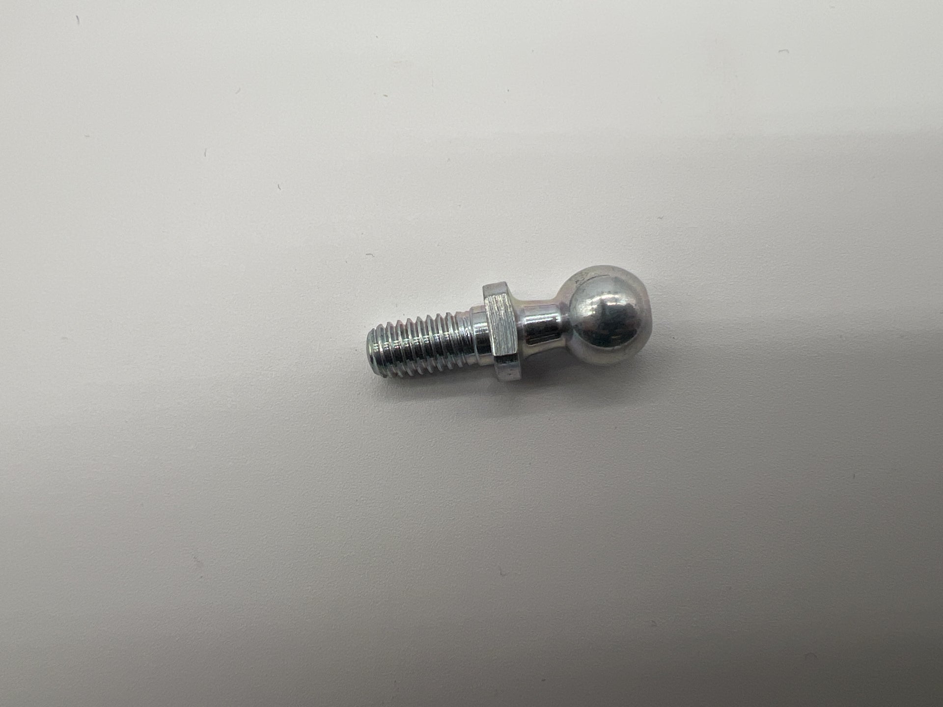 Vérins d'assistance pour hayon Toyota HDJ80 N4 OFFROAD, adaptés pour faciliter l'ouverture du coffre.
